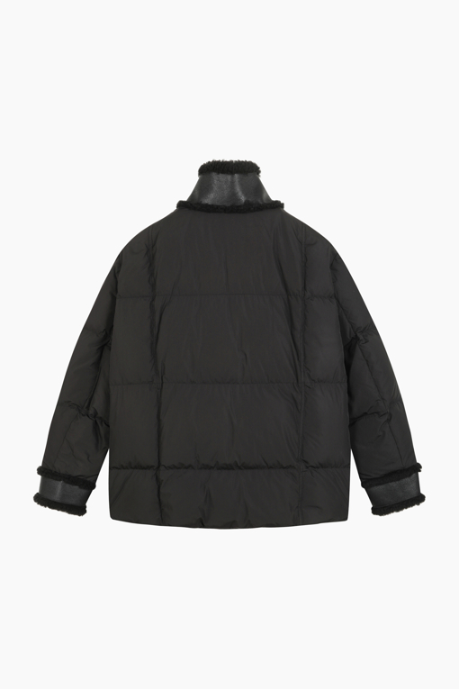 https://img.benettonmall.com/PARTS/KB/25F/BAPDE8561BK_MB_D1.jpg