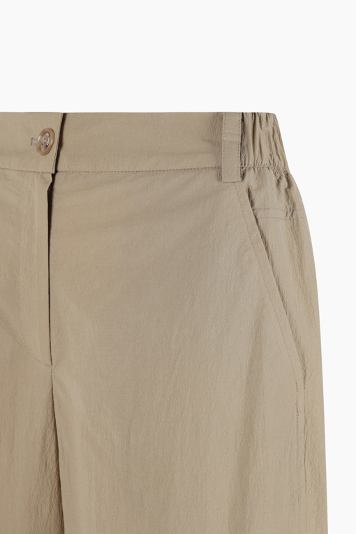 https://img.benettonmall.com/PARTS/KB/25F/BAPT01541BG_MB_D12.jpg