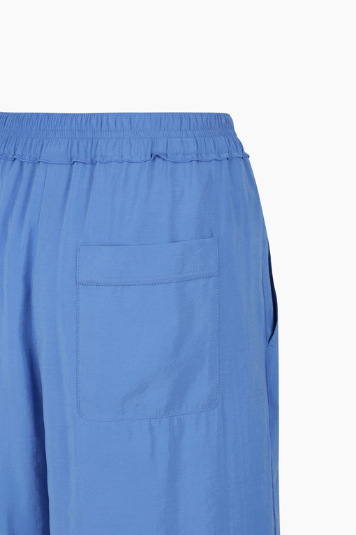 https://img.benettonmall.com/PARTS/KB/25F/BAPT03541BL_MB_D13.jpg