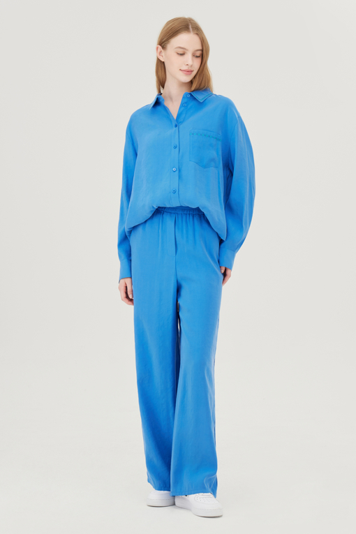 https://img.benettonmall.com/PARTS/KB/25F/BAPT03541BL_MB_D5.jpg