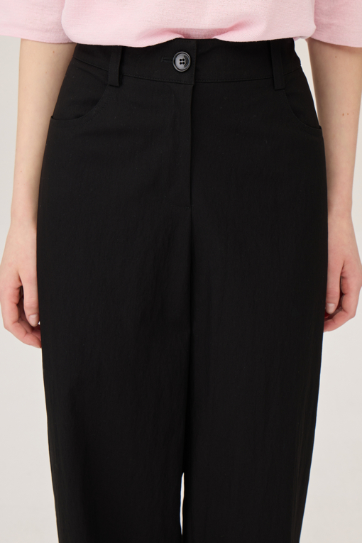 https://img.benettonmall.com/PARTS/KB/25F/BAPT04541BK_MB_D2.jpg