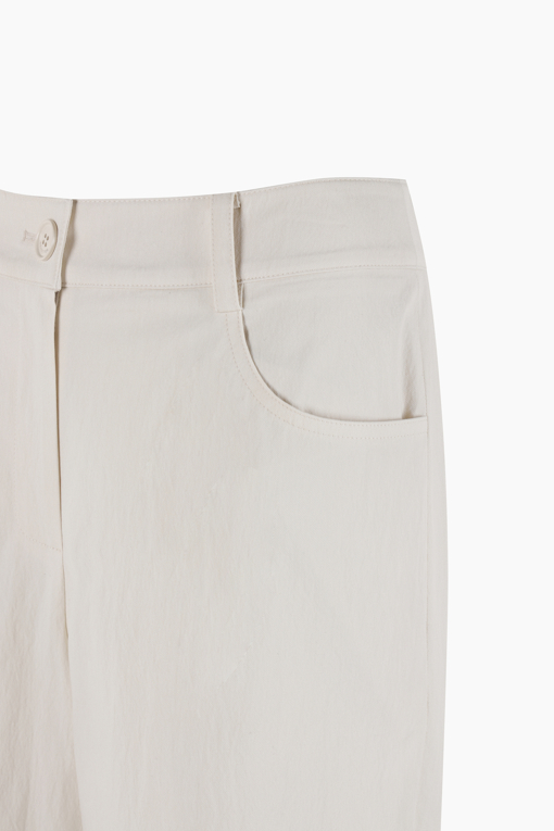 https://img.benettonmall.com/PARTS/KB/25F/BAPT04541IV_MB_D12.jpg