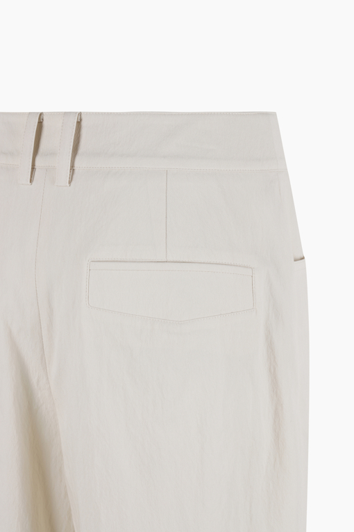 https://img.benettonmall.com/PARTS/KB/25F/BAPT04541IV_MB_D13.jpg
