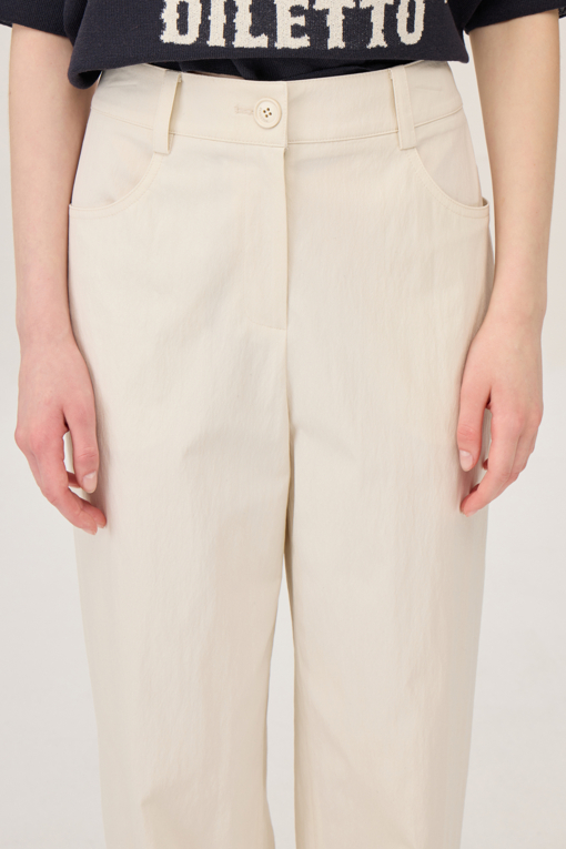 https://img.benettonmall.com/PARTS/KB/25F/BAPT04541IV_MB_D2.jpg