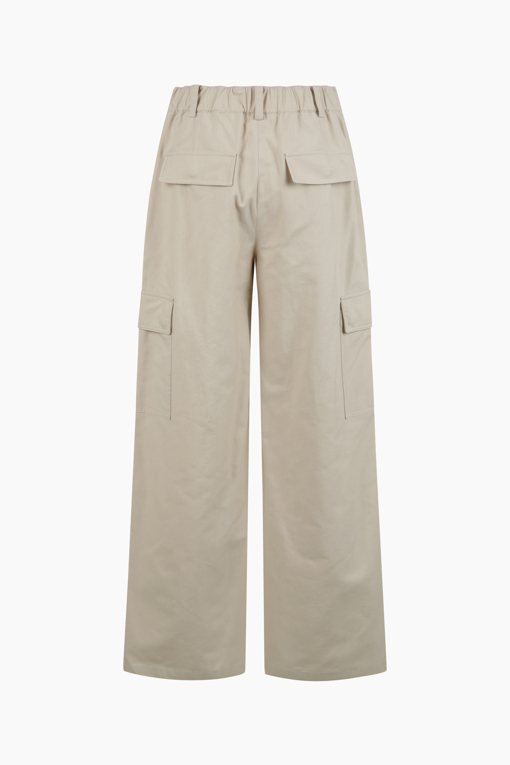 https://img.benettonmall.com/PARTS/KB/25F/BAPT05541CR_MB_D11.jpg