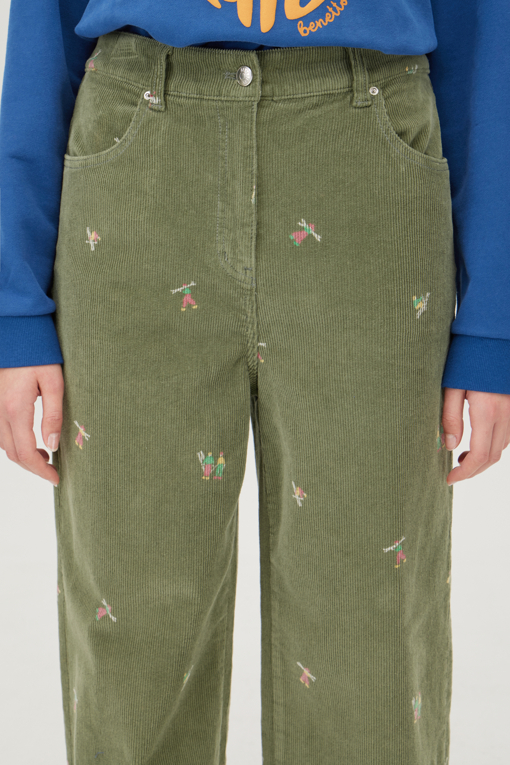 https://img.benettonmall.com/PARTS/KB/25F/BAPT52561KA_MB_D2.jpg