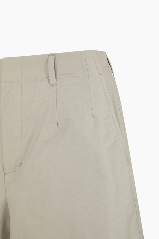 https://img.benettonmall.com/PARTS/KB/25F/BAPT89541BG_MB_D12.jpg