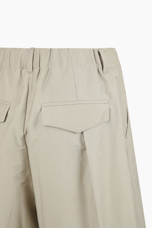 https://img.benettonmall.com/PARTS/KB/25F/BAPT89541BG_MB_D13.jpg