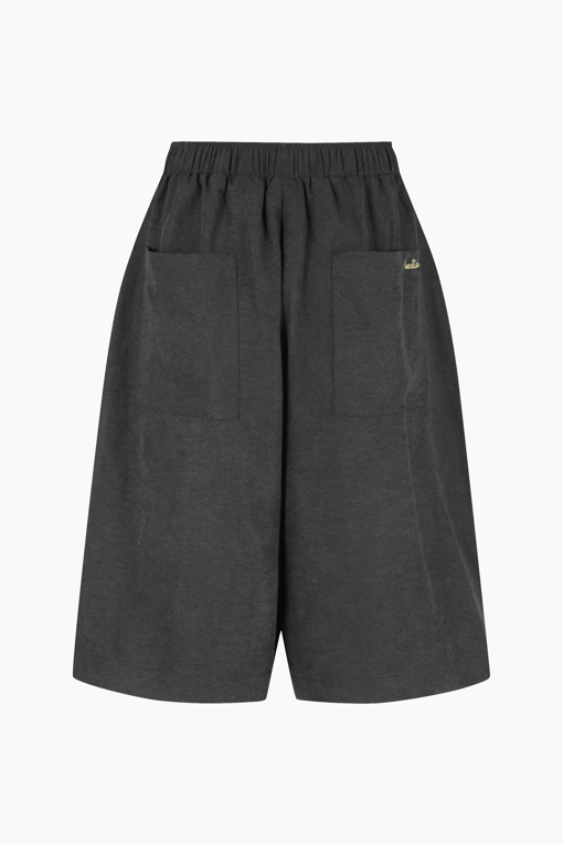 https://img.benettonmall.com/PARTS/KB/25F/BAPT93541BK_MB_D11.jpg
