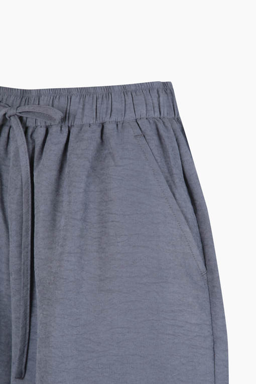 https://img.benettonmall.com/PARTS/KB/25F/BAPT93541NY_MB_D12.jpg