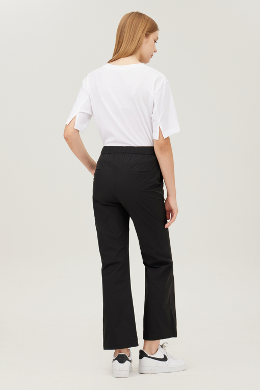 https://img.benettonmall.com/PARTS/KB/25F/BAPT94541BK_MB_D1.jpg