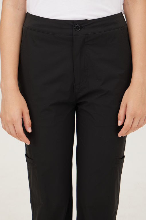 https://img.benettonmall.com/PARTS/KB/25F/BAPT94541BK_MB_D2.jpg