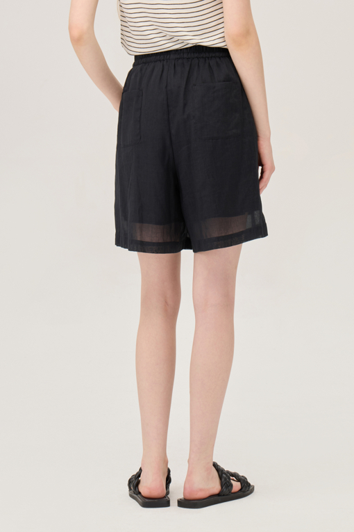https://img.benettonmall.com/PARTS/KB/25F/BAPT96541BK_MB_D1.jpg