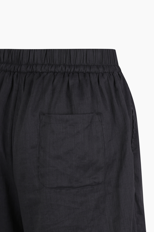 https://img.benettonmall.com/PARTS/KB/25F/BAPT96541BK_MB_D13.jpg