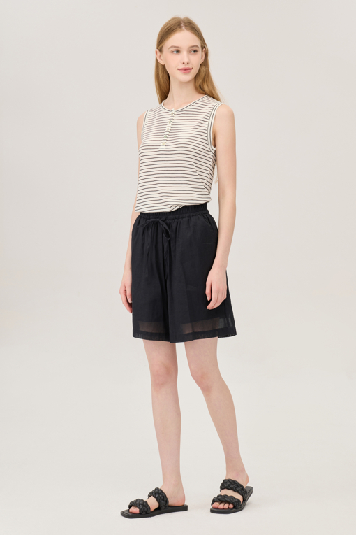 https://img.benettonmall.com/PARTS/KB/25F/BAPT96541BK_MB_D5.jpg
