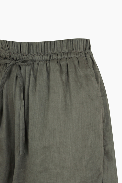 https://img.benettonmall.com/PARTS/KB/25F/BAPT96541KA_MB_D12.jpg