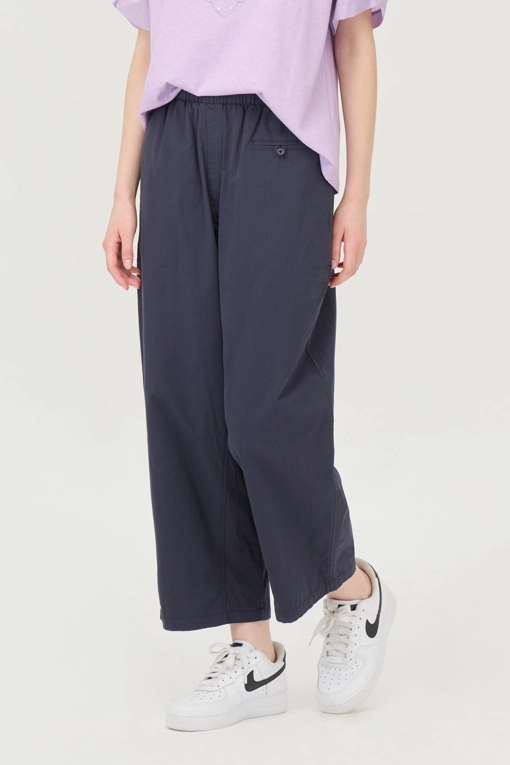 https://img.benettonmall.com/PARTS/KB/25F/BAPT97541DN_MB.jpg