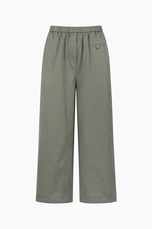 https://img.benettonmall.com/PARTS/KB/25F/BAPT97541KA_MB_D10.jpg