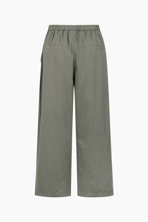https://img.benettonmall.com/PARTS/KB/25F/BAPT97541KA_MB_D11.jpg