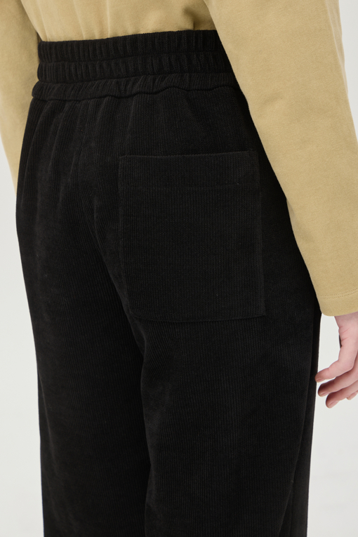 https://img.benettonmall.com/PARTS/KB/25F/BAPTF2561BK_MB_D3.jpg