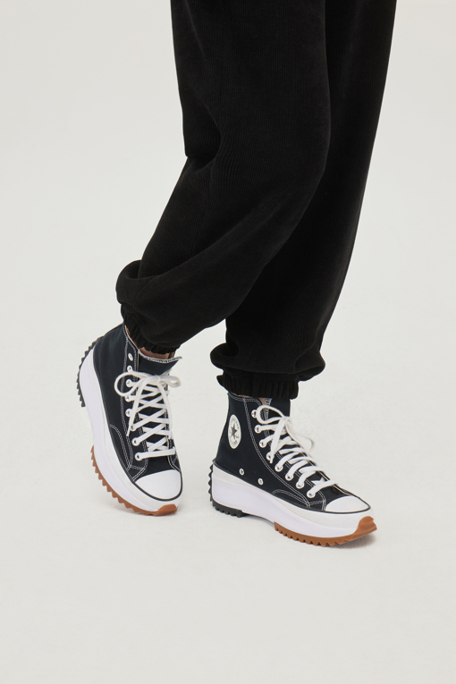 https://img.benettonmall.com/PARTS/KB/25F/BAPTF2561BK_MB_D4.jpg