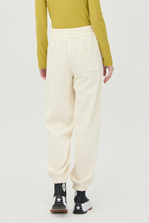 https://img.benettonmall.com/PARTS/KB/25F/BAPTF2561IV_MB_D1.jpg