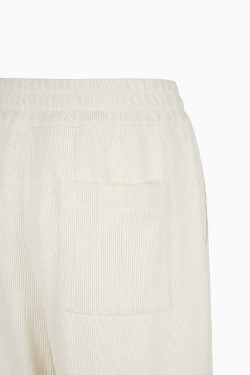 https://img.benettonmall.com/PARTS/KB/25F/BAPTF2561IV_MB_D13.jpg