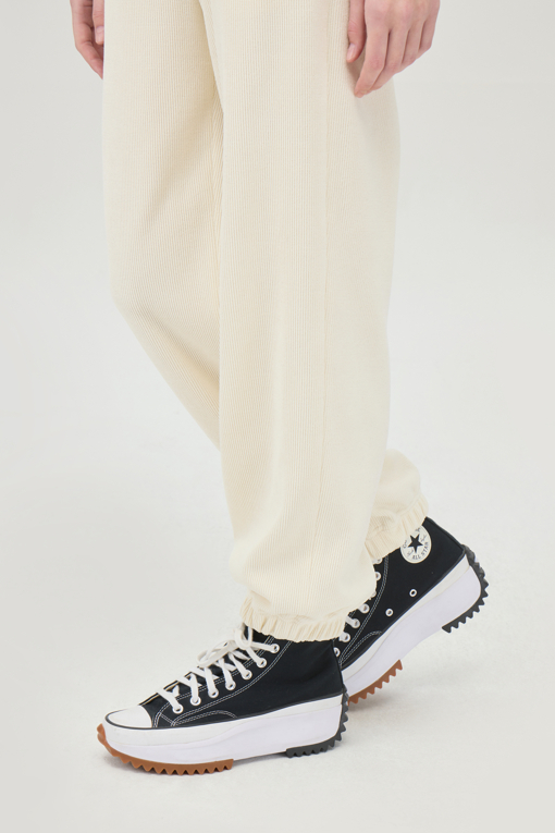 https://img.benettonmall.com/PARTS/KB/25F/BAPTF2561IV_MB_D4.jpg