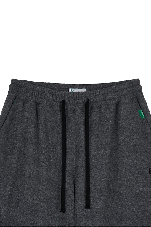 https://img.benettonmall.com/PARTS/KB/25F/BAPTY2561DG_MB_D4.jpg