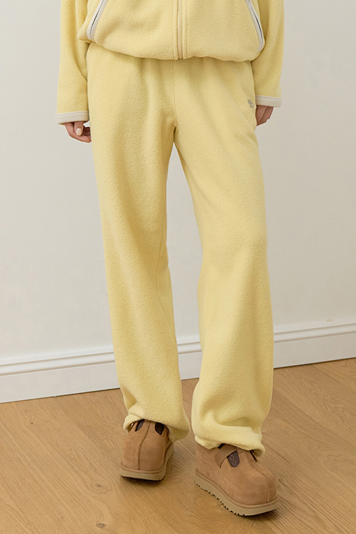 https://img.benettonmall.com/PARTS/KB/25F/BAPTY2561YE_MB_D0.jpg