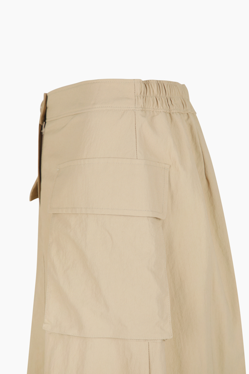 https://img.benettonmall.com/PARTS/KB/25F/BASK04541BG_MB_D13.jpg