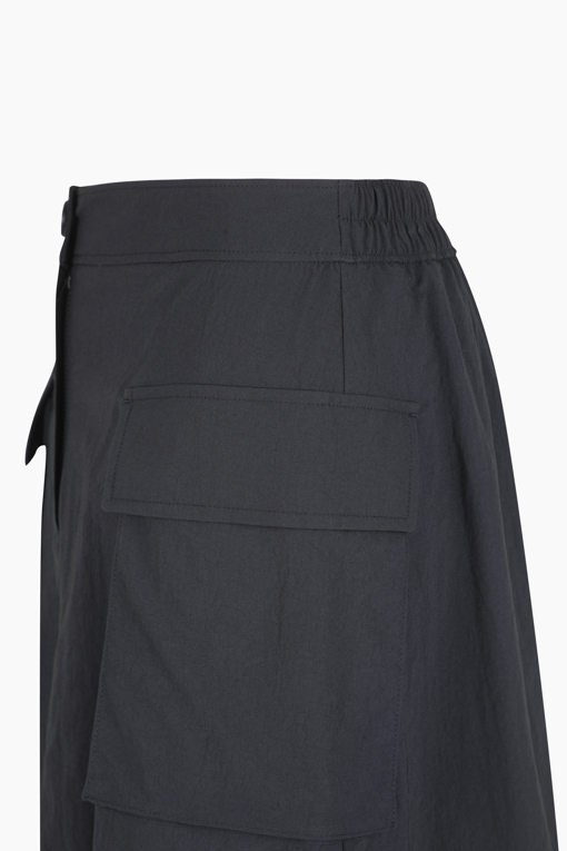 https://img.benettonmall.com/PARTS/KB/25F/BASK04541DN_MB_D13.jpg