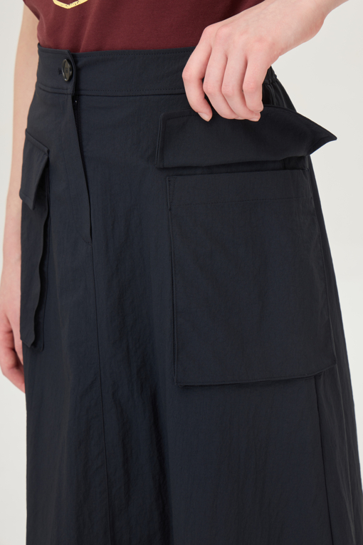 https://img.benettonmall.com/PARTS/KB/25F/BASK04541DN_MB_D3.jpg