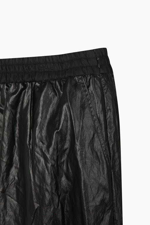 https://img.benettonmall.com/PARTS/KB/25F/BASK06541BK_MB_D2.jpg