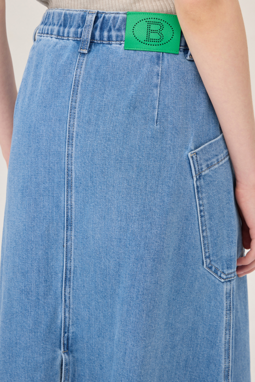 https://img.benettonmall.com/PARTS/KB/25F/BASK91541BL_MB_D4.jpg
