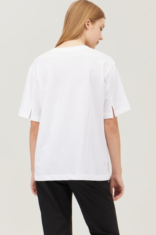 https://img.benettonmall.com/PARTS/KB/25F/BATS06541WH_MB_D1.jpg