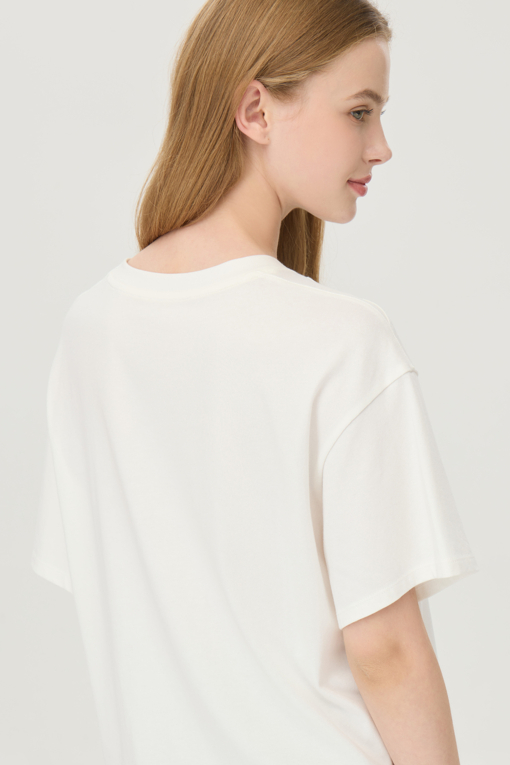 https://img.benettonmall.com/PARTS/KB/25F/BATS07541WH_MB_D3.jpg