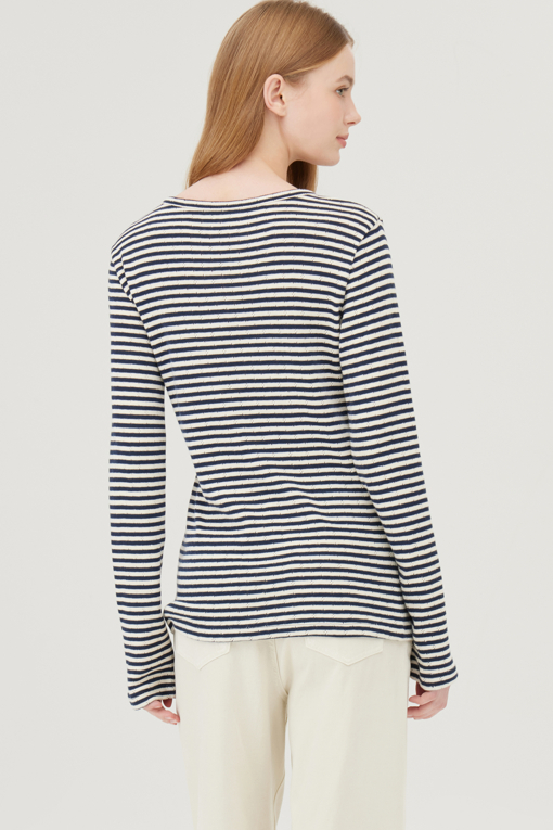 https://img.benettonmall.com/PARTS/KB/25F/BATS08541DN_MB_D1.jpg
