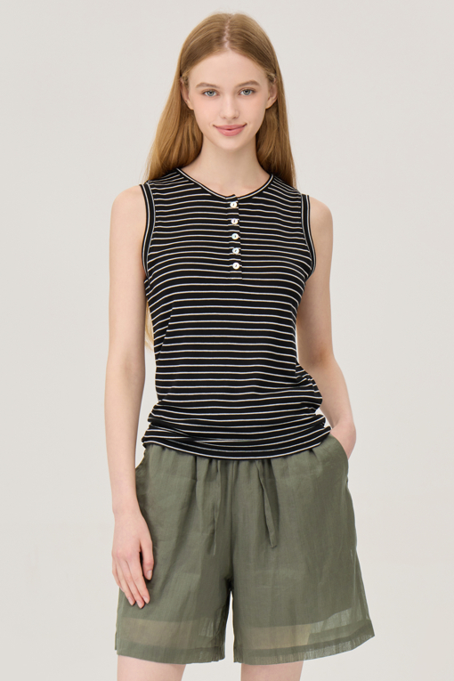 https://img.benettonmall.com/PARTS/KB/25F/BATS94541BK_MB_D0.jpg