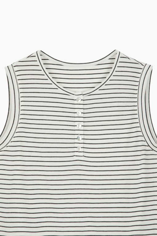 https://img.benettonmall.com/PARTS/KB/25F/BATS94541WH_MB_D12.jpg