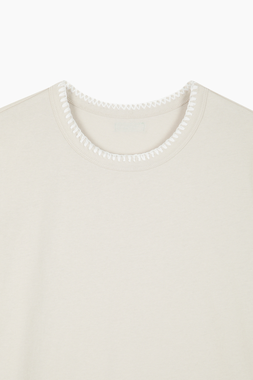 https://img.benettonmall.com/PARTS/KB/25F/BATS96541BE_MB_D12.jpg