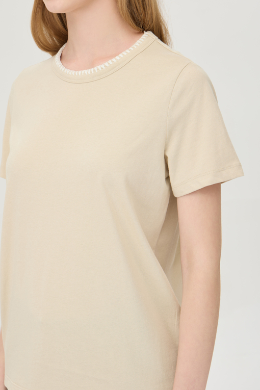 https://img.benettonmall.com/PARTS/KB/25F/BATS96541BE_MB_D4.jpg