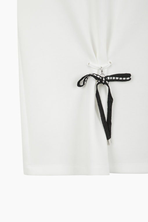 https://img.benettonmall.com/PARTS/KB/25F/BATS97541IV_MB_D13.jpg