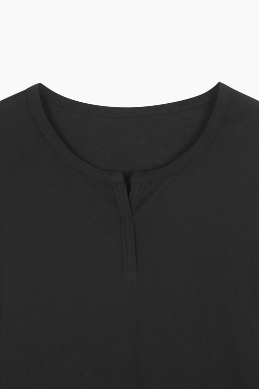 https://img.benettonmall.com/PARTS/KB/25F/BATSE6541BK_MB_D12.jpg