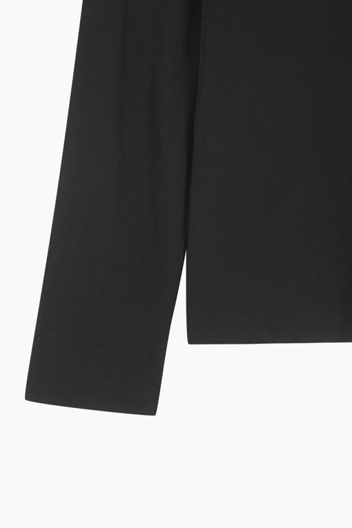 https://img.benettonmall.com/PARTS/KB/25F/BATSE6541BK_MB_D13.jpg