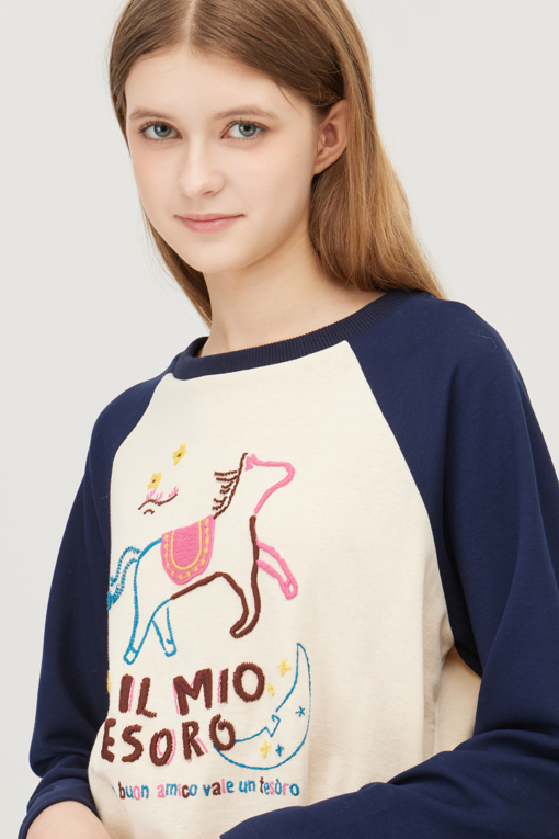 https://img.benettonmall.com/PARTS/KB/25F/BATSF3561CR_MB_D2.jpg