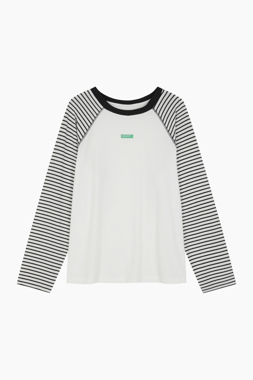 https://img.benettonmall.com/PARTS/KB/25F/BATSG1541WH_MB.jpg