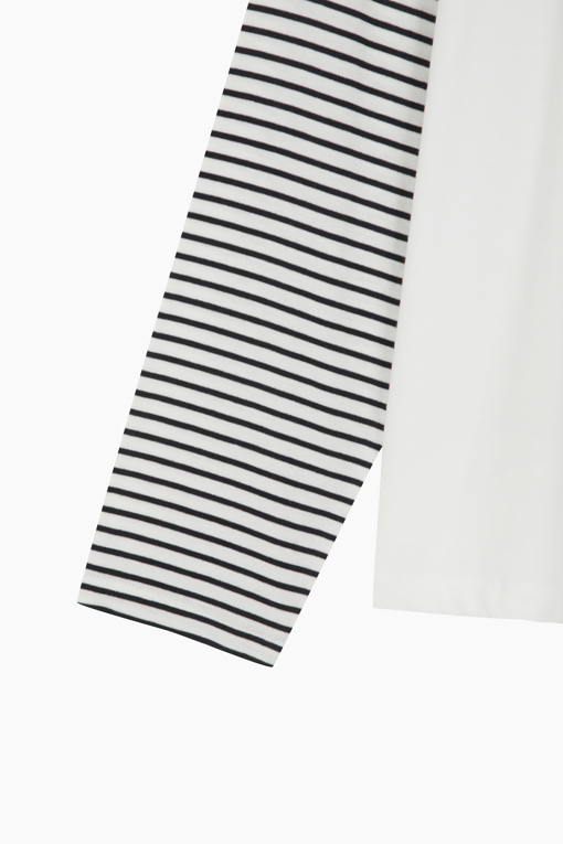 https://img.benettonmall.com/PARTS/KB/25F/BATSG1541WH_MB_D3.jpg