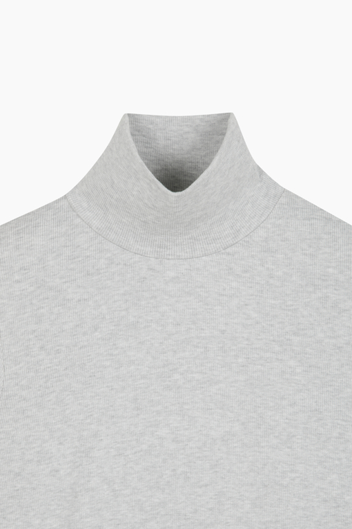 https://img.benettonmall.com/PARTS/KB/25F/BATSG8561MG_MB_D2.jpg