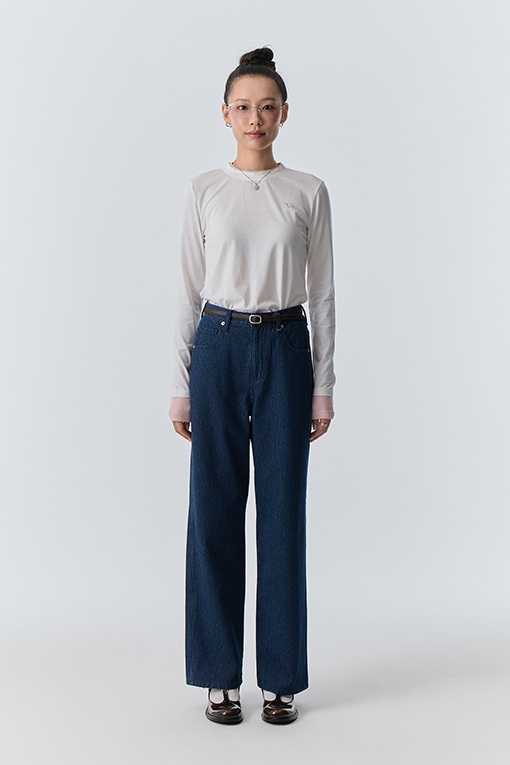 https://img.benettonmall.com/PARTS/KB/25F/BATSY1541WH_MB_D1.jpg